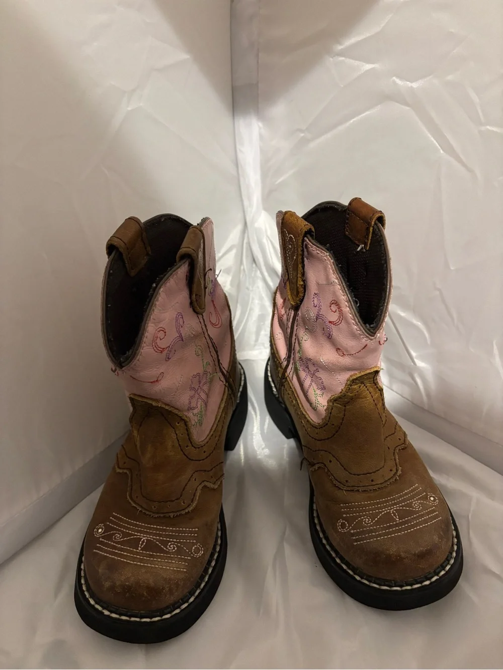 Kids light up Justin boots. Size 12.